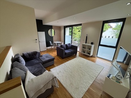 2 Bed End Terrace, Buckingham Place, LS6