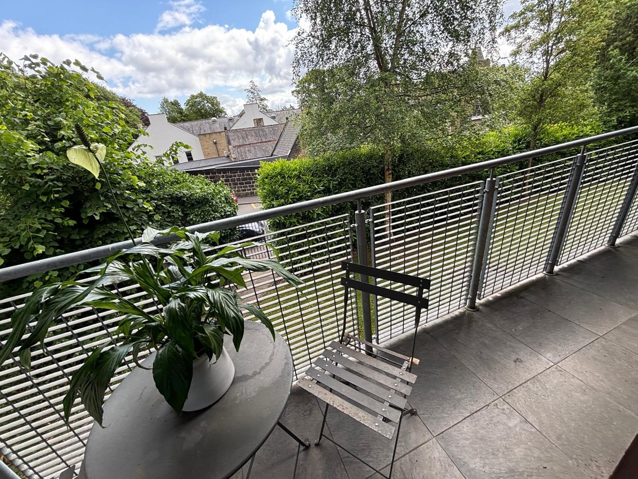 2 Bed End Terrace, Buckingham Place, LS6 photo 5