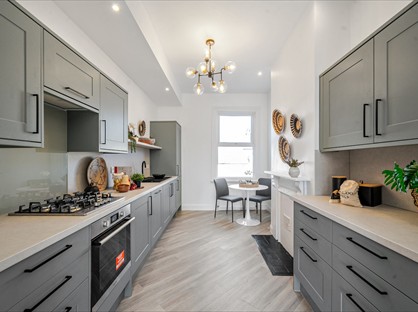 3 Bed Maisonette, Hookstone Road, HG2