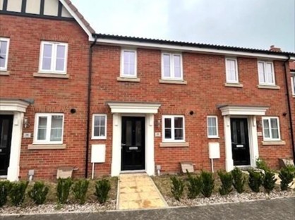 2 Bed Terraced House, Saltsman Road, IP32