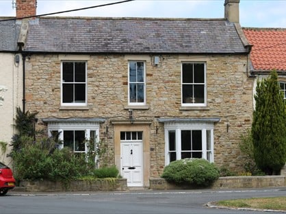5 Bed Terraced House, Low Road, DL2