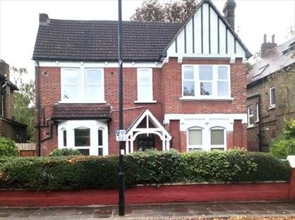 Studio Flat, Pierrepont Road, W3