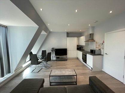 1 Bed Flat, Bath Road, TW5