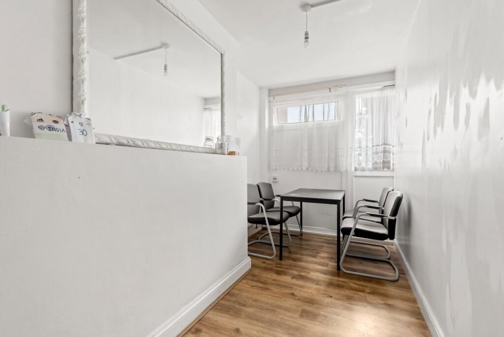 4 Bed Flat, Kinross House, N1 photo 2