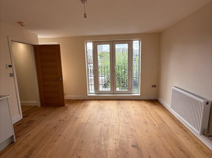 1 Bed Flat, Park Close, NW10