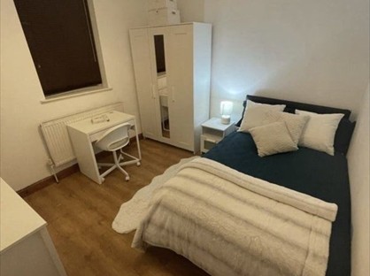Room in a Shared House, Hamilton Road, M13