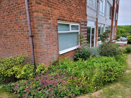 3 Bed Flat, Old Well Head, HX1