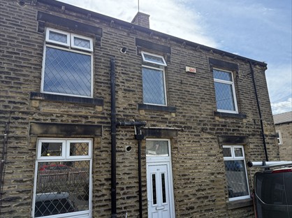 2 Bed Flat, Halifax Road, WF15