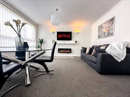 2 Bed Flat, Hillside Road, B43