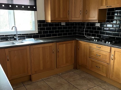 3 Bed Detached House, Vale View, ST5