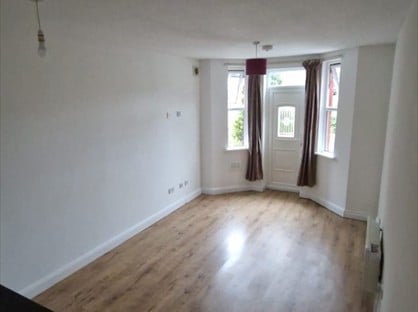 Bedsit, Downhills Park Road, N17