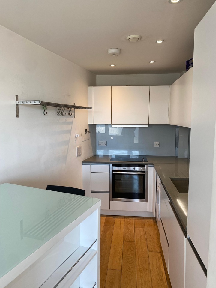 1 Bed Flat, Malthouse Apartments, E1 photo 4
