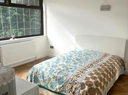 Room in a Shared House, Church Road, EN3