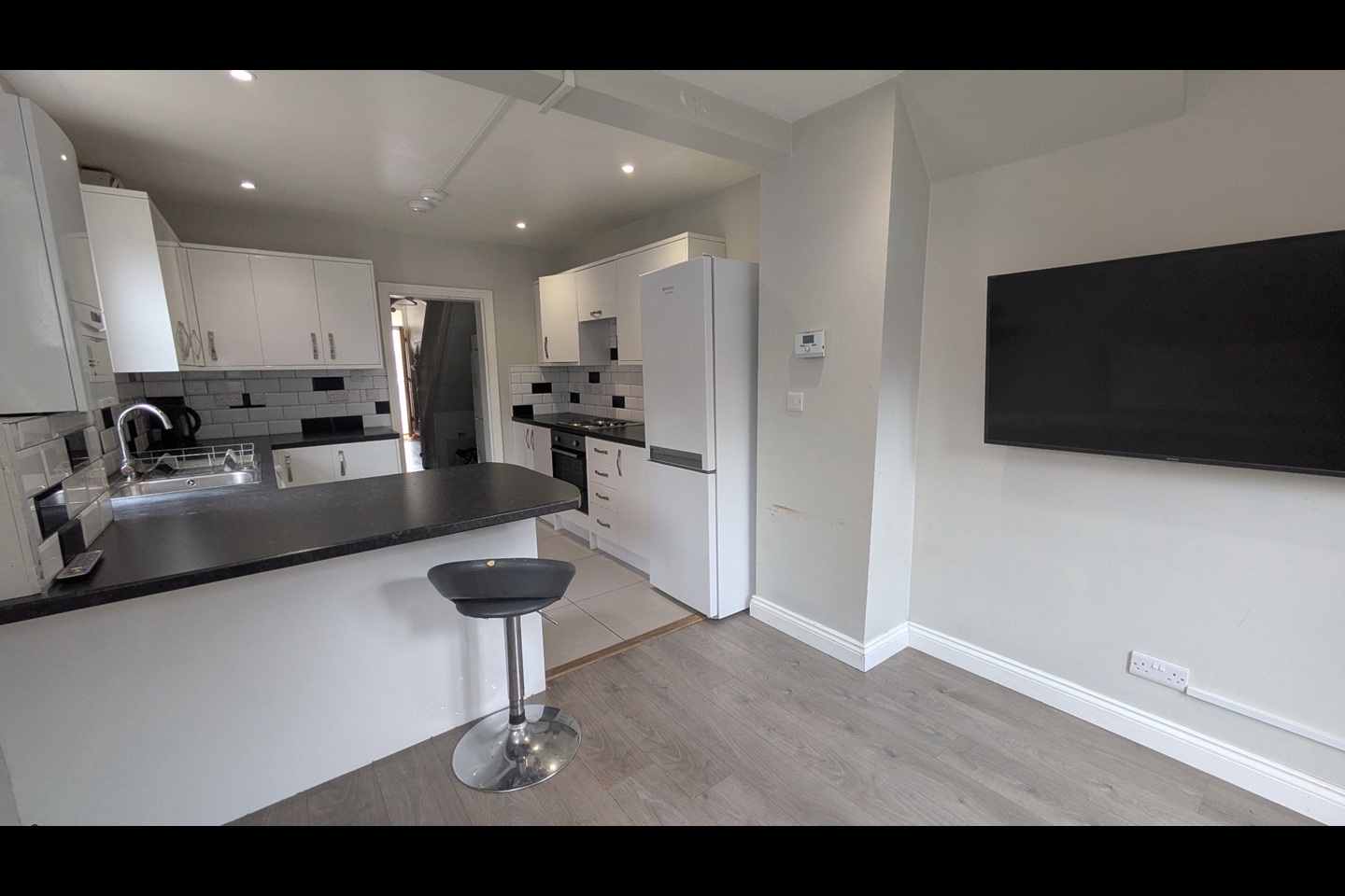 Additional image 7 of Room in a Shared House, Coventry Road, SO15, N1 7GU