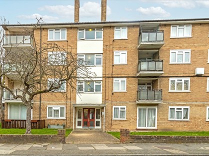 1 Bed Flat, Ravens Way, SE12
