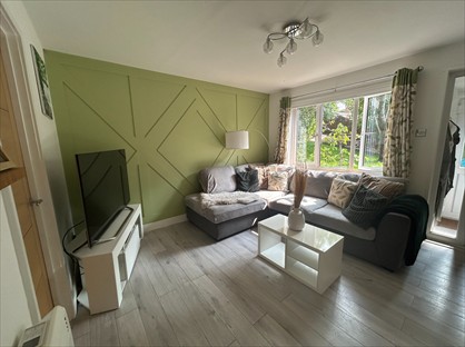 2 Bed End Terrace, Reed Close, SN10