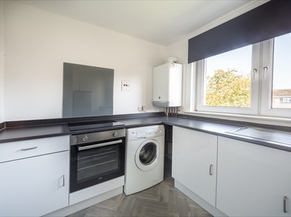 1 Bed Flat, Kirktonholm Place, KA1