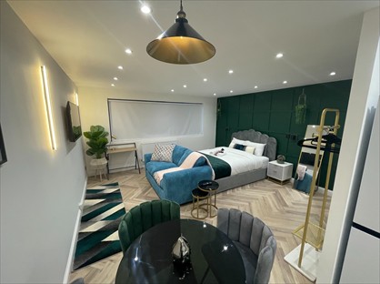 Studio Flat, Silbury Boulevard, MK9