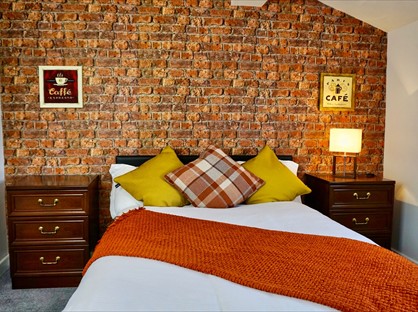 Room in a Shared House, New Road, BA14