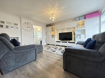 Room in a Shared House, Welland, RM18