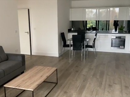 2 Bed Flat, Sandown House, TW18