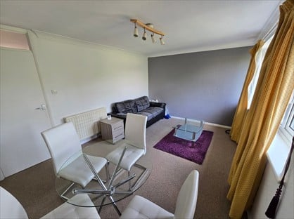 2 Bed Flat, Glenmere Close, CB1