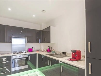 2 Bed Flat, Albers Court, HA3