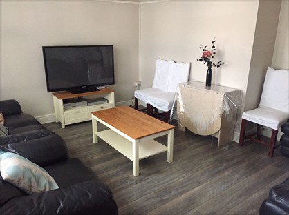 4 Bed Flat, Holburne Road, SE3