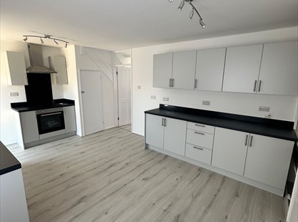 3 Bed Semi-Detached House, Romsey Close, SS17