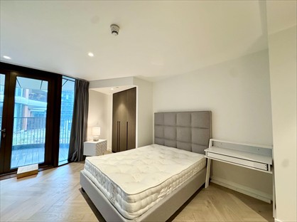 Studio Flat, Western Building, SE1