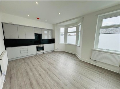 2 Bed Flat, Morel St, CF63