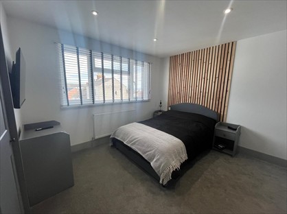 Room in a Shared House, Humber Street, DN35