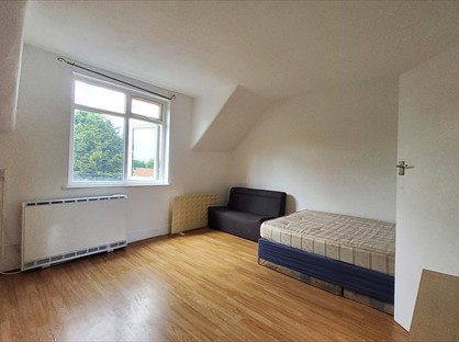 1 Bed Flat, Percival Road, EN1