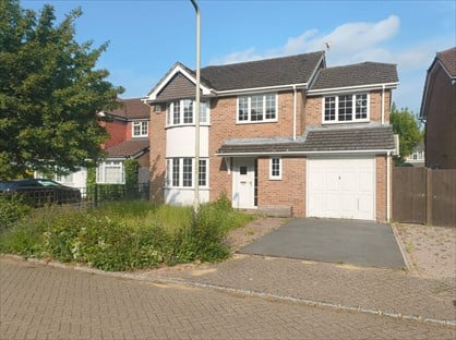 5 Bed Detached House, Hoppers Way, TN23