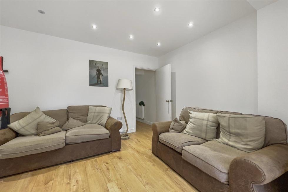 Additional image 2 of 5 Bed Terraced House, Larch Tree Avenue, CV4, N1 7GU
