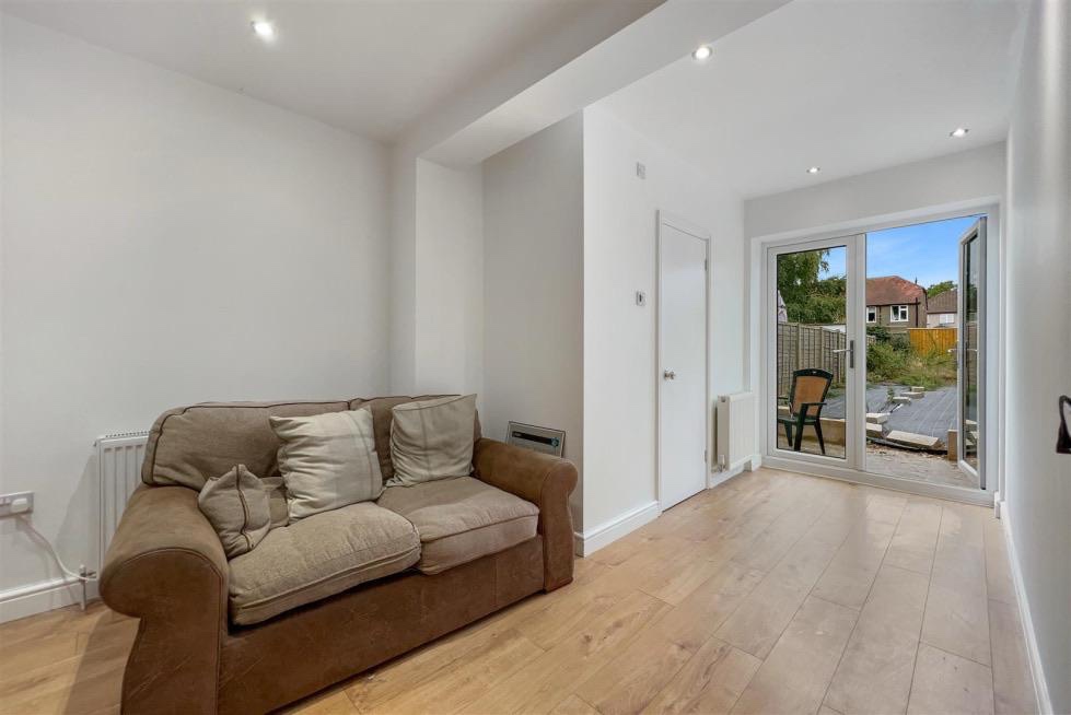 Additional image 6 of 5 Bed Terraced House, Larch Tree Avenue, CV4, N1 7GU