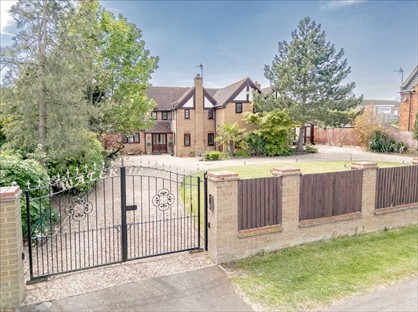 5 Bed Detached House, Little London, MK19