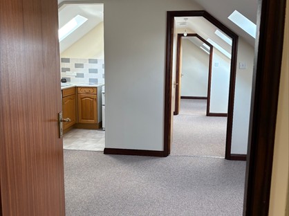 1 Bed Flat, Old School Yard, LN2