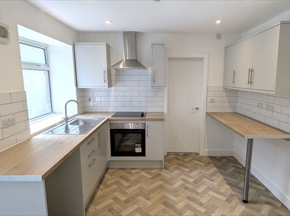 3 Bed Terraced House, Penybryn Terrace, CF45