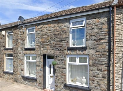 3 Bed Terraced House, Pleasant View, CF41