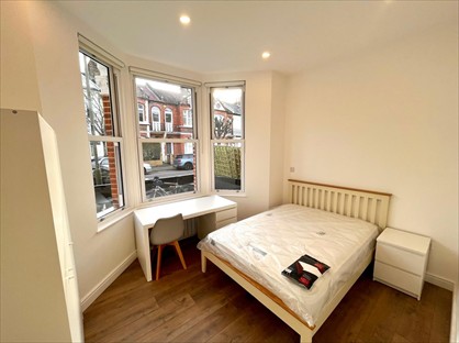 Room in a Shared Flat, Norroy Road, SW15