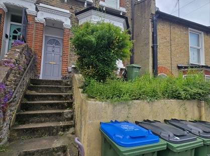 Studio Flat, Majendie Road, SE18