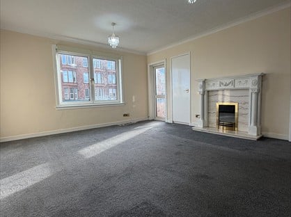 3 Bed Flat, Clarkston Road, G44