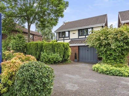 3 Bed Detached House, Westleigh Lane, WN7