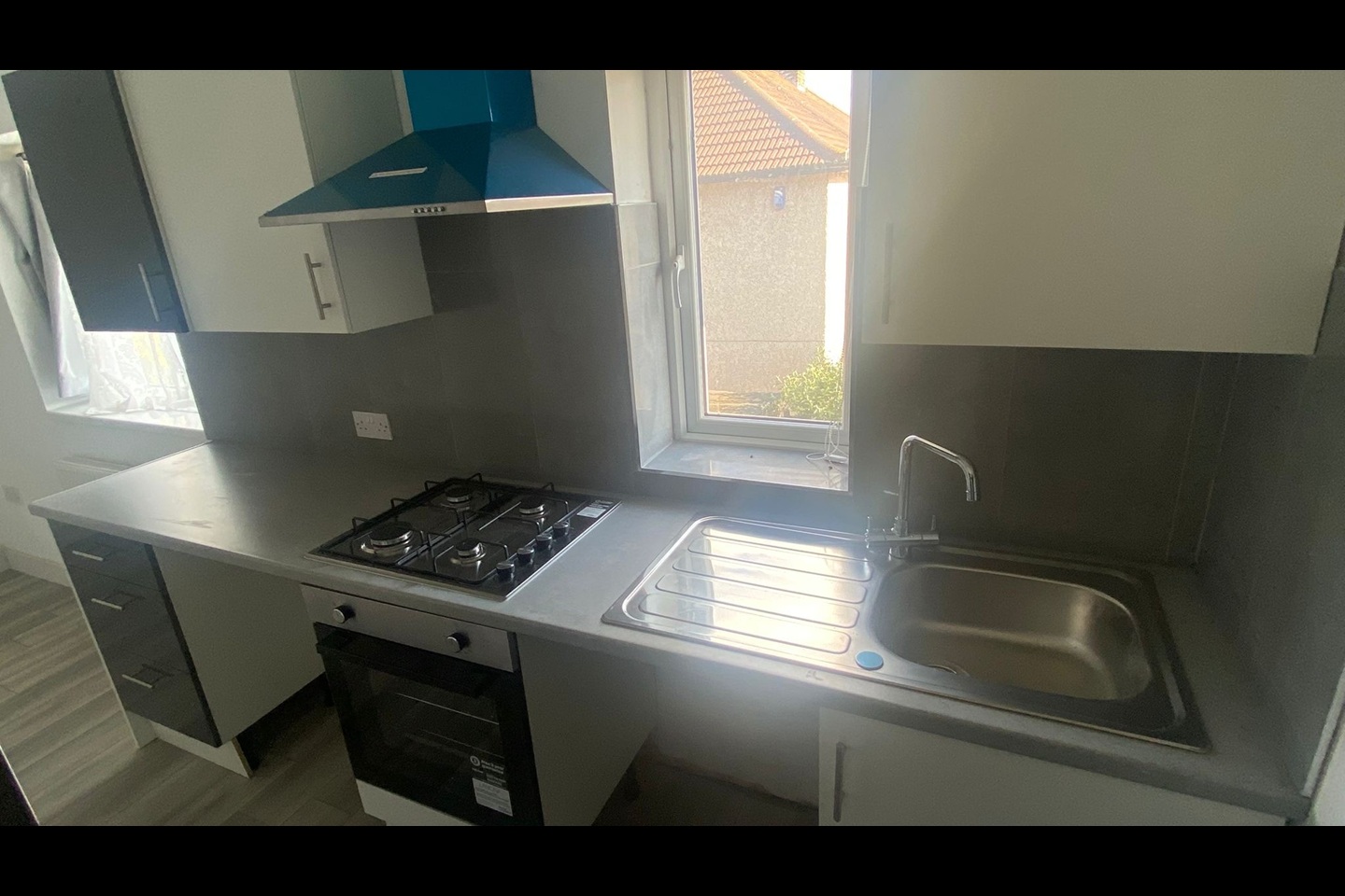 Dagenham - 2 Bed Flat, Church Elm Lane, RM10 - To Rent Now for £1,550. ...