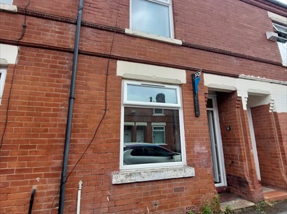 2 Bed Terraced House, Spreadbury Street, M40