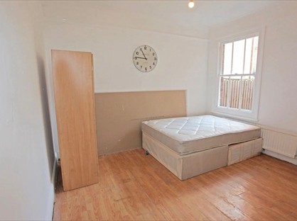 Room in a Shared House, Lymington Avenue, N22