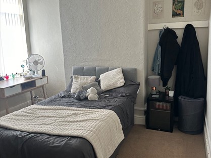 Room in a Shared House, Gorton Road, L13