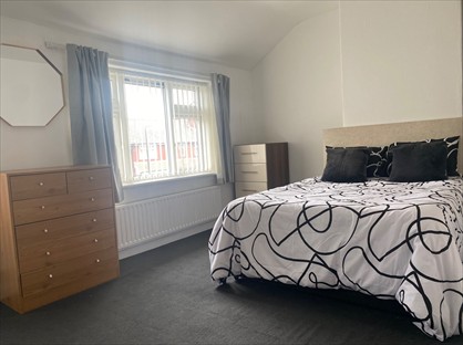 Room in a Shared House, Cranford Ave, M33