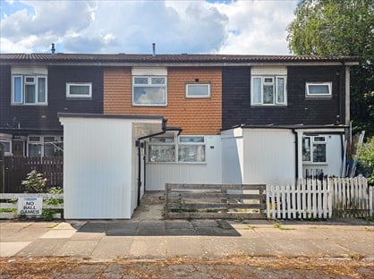 5 Bed Terraced House, Meadow Close, EN5
